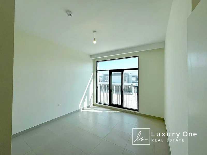 The Pulse Beachfront 2 — image 4