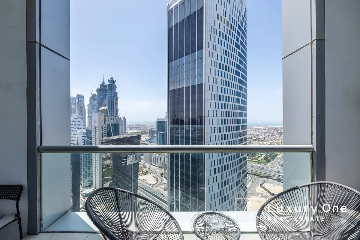 Executive Tower L — image 14