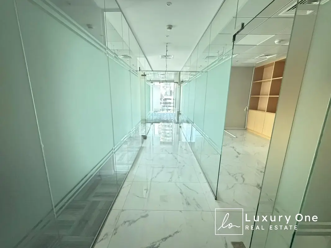Bay Square 8 — image 5