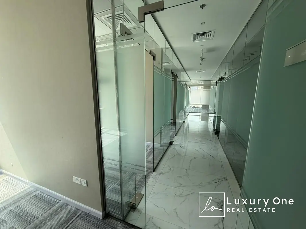 Bay Square 8 — image 7